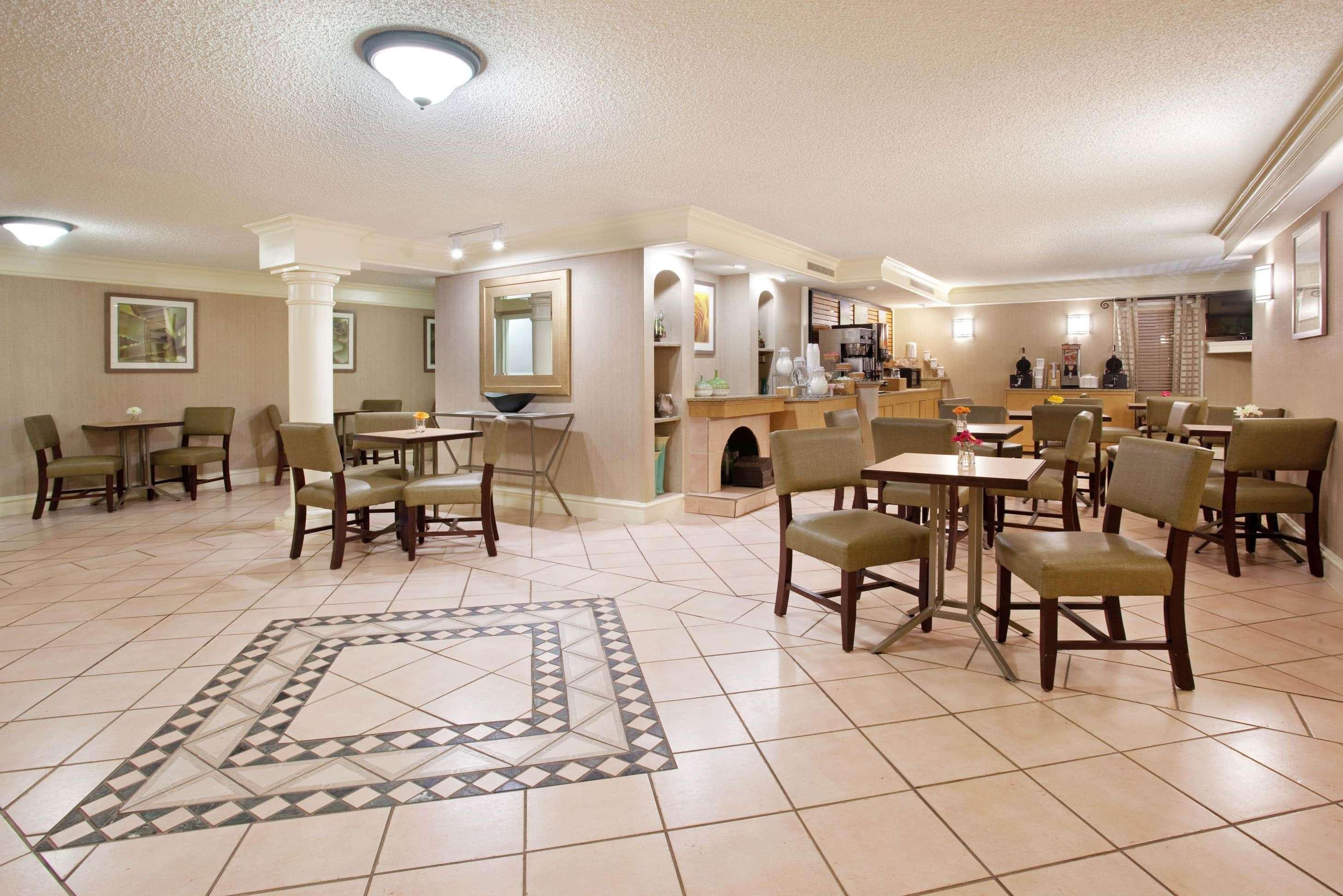 La Quinta Inn By Wyndham Denver Central Ngoại thất bức ảnh