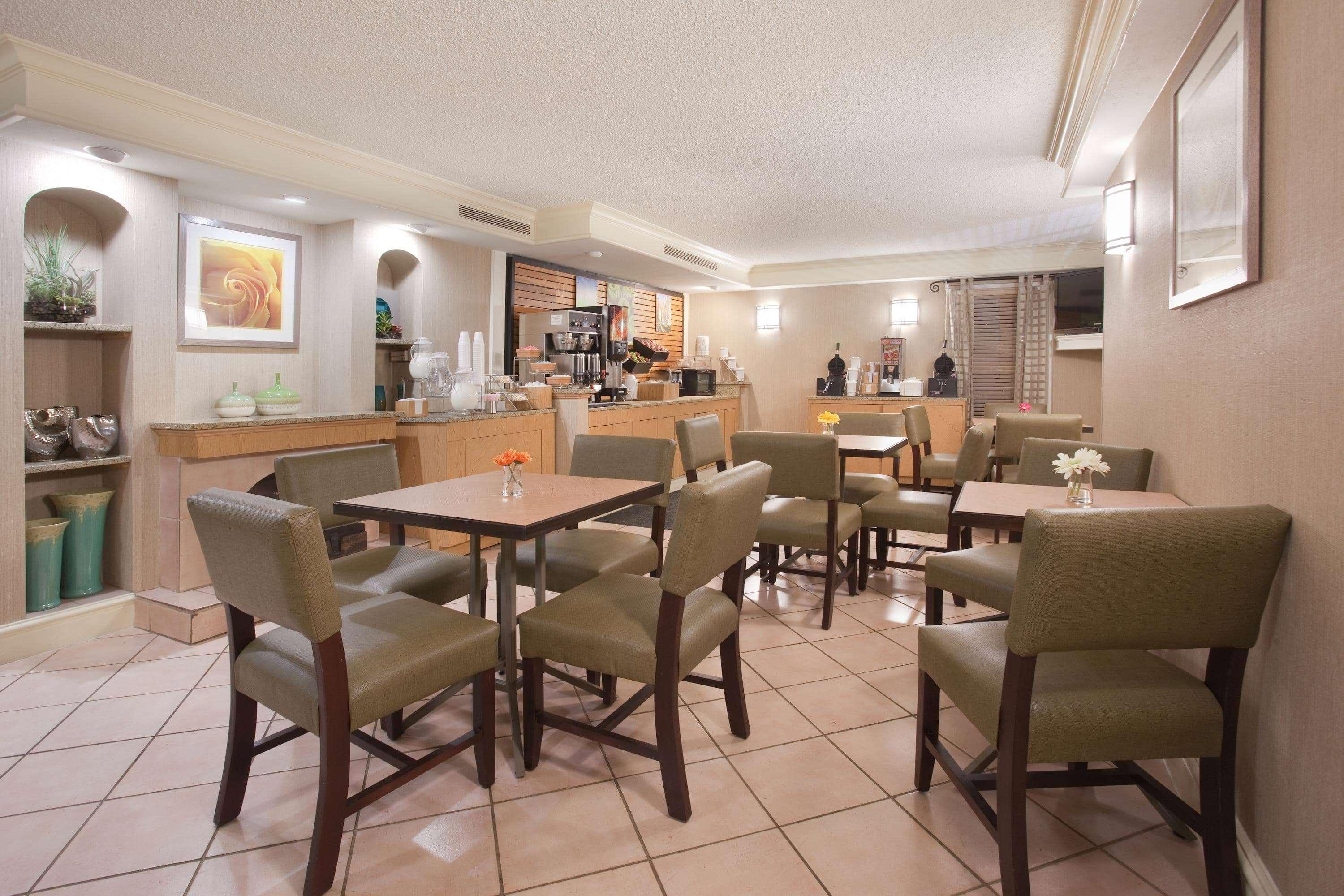 La Quinta Inn By Wyndham Denver Central Ngoại thất bức ảnh