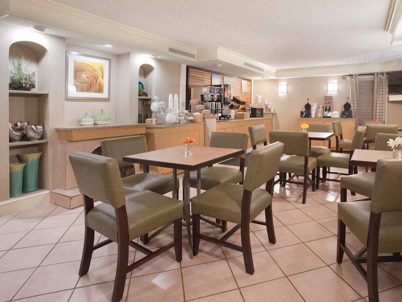 La Quinta Inn By Wyndham Denver Central Nhà hàng bức ảnh