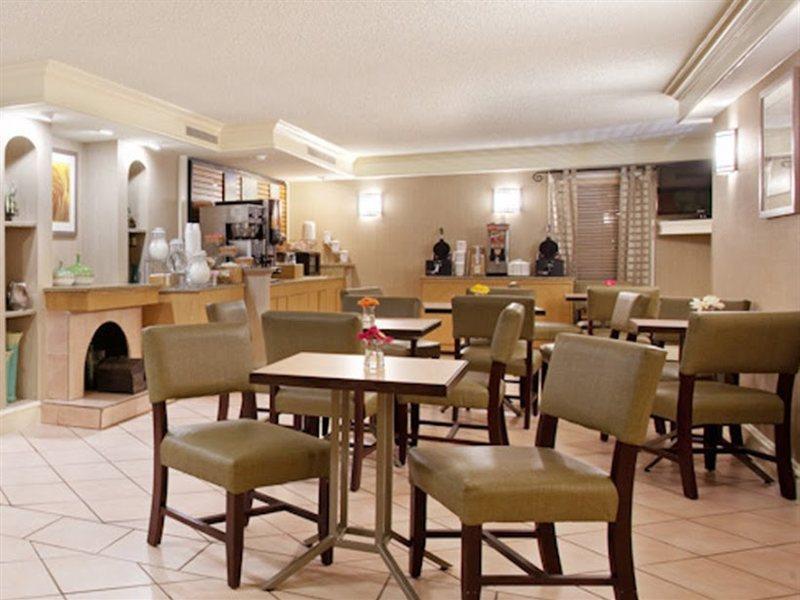 La Quinta Inn By Wyndham Denver Central Nhà hàng bức ảnh