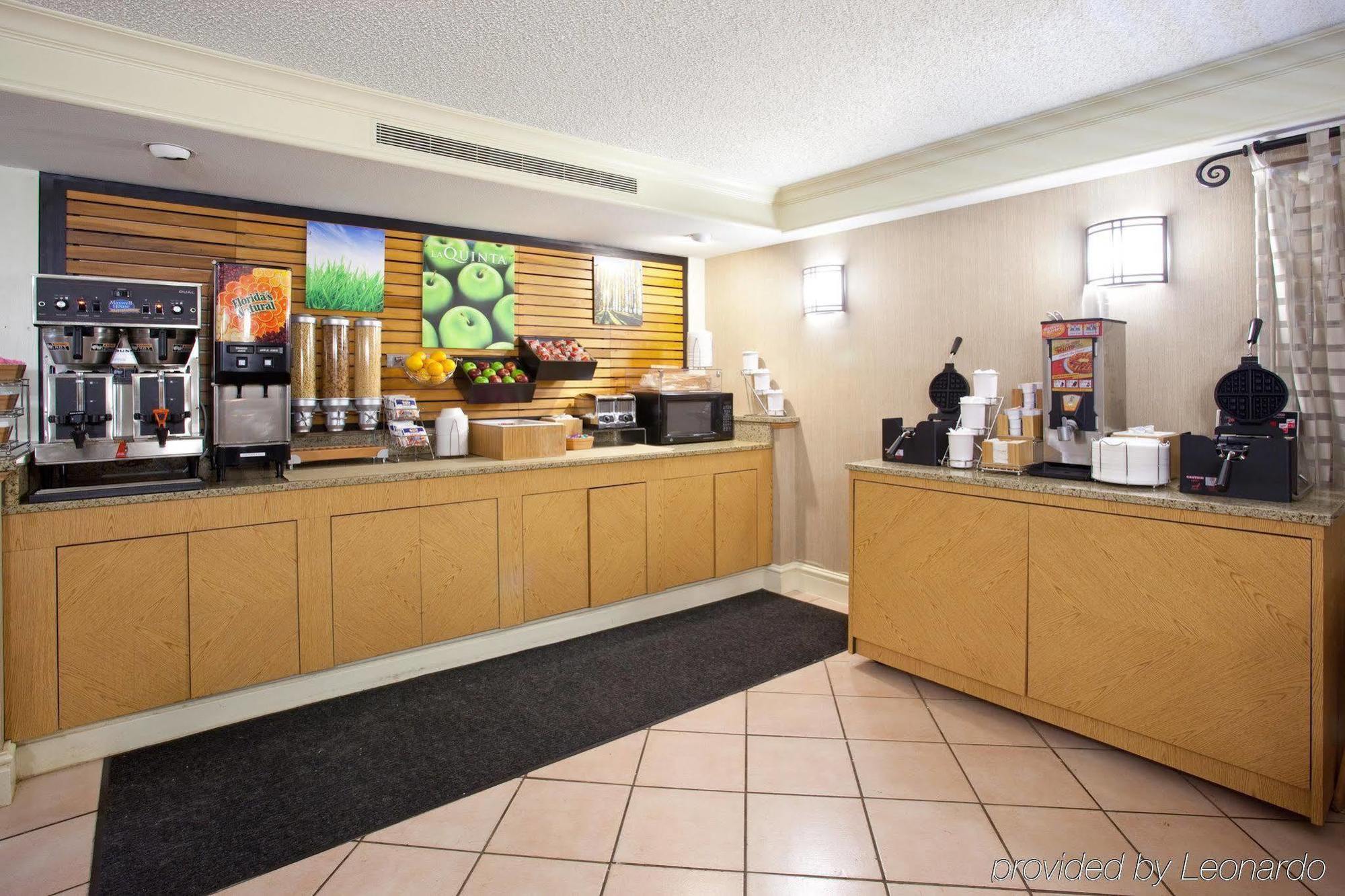 La Quinta Inn By Wyndham Denver Central Ngoại thất bức ảnh